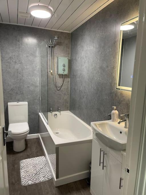 River View Apartment Glasgow Exterior foto